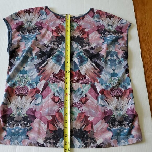 Ted Baker Artsy Abstract Multicolor Short Sleeve Lyocell Blouse Size 4 - Picture 12 of 13
